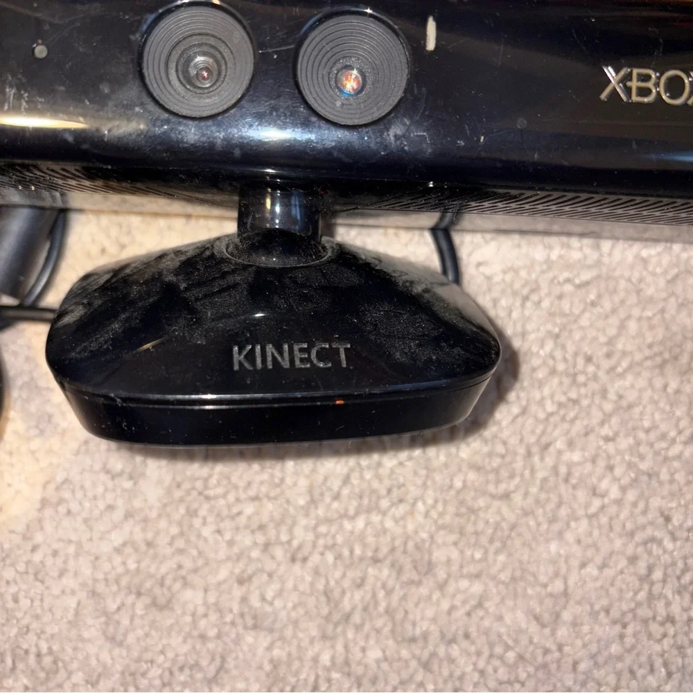 Xbox 360 Kinect Sensor - Black